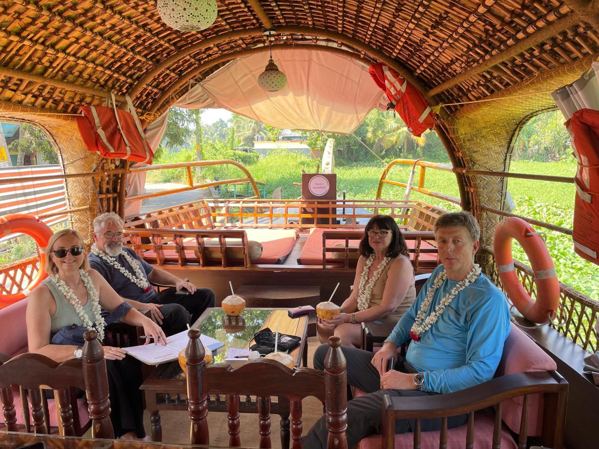 Thara'S Houseboat Hotel Alappuzha Luaran gambar
